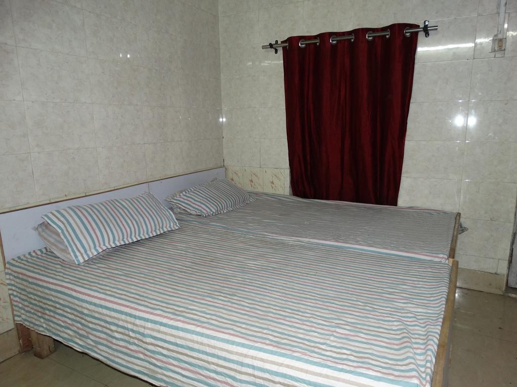 Goldy Guest House Benares Buitenkant foto