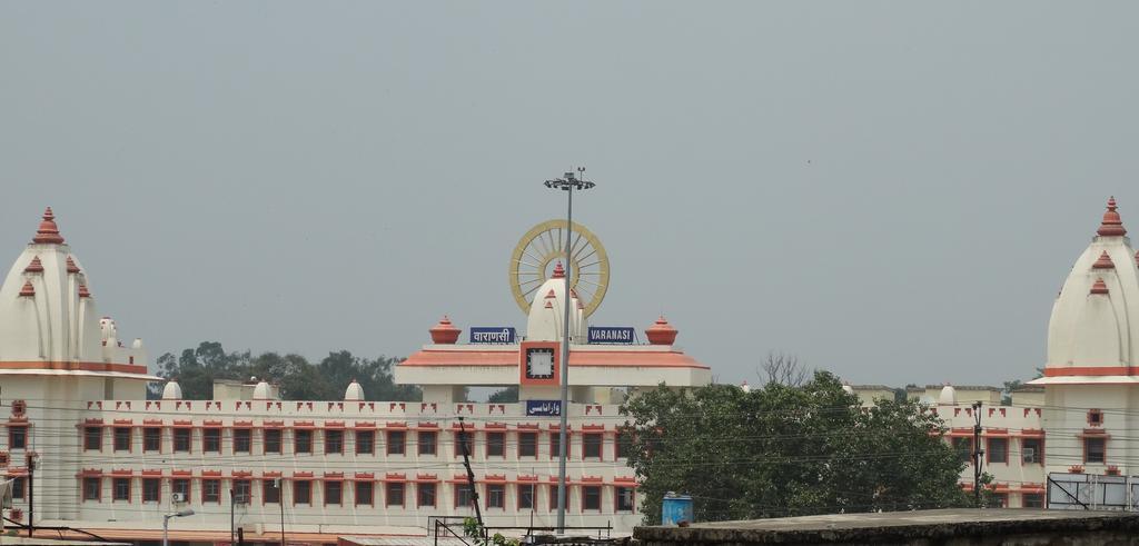Goldy Guest House Benares Buitenkant foto
