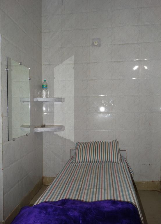 Goldy Guest House Benares Buitenkant foto